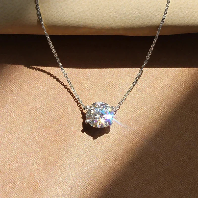 Collana Solitaire Elegante con Cristallo