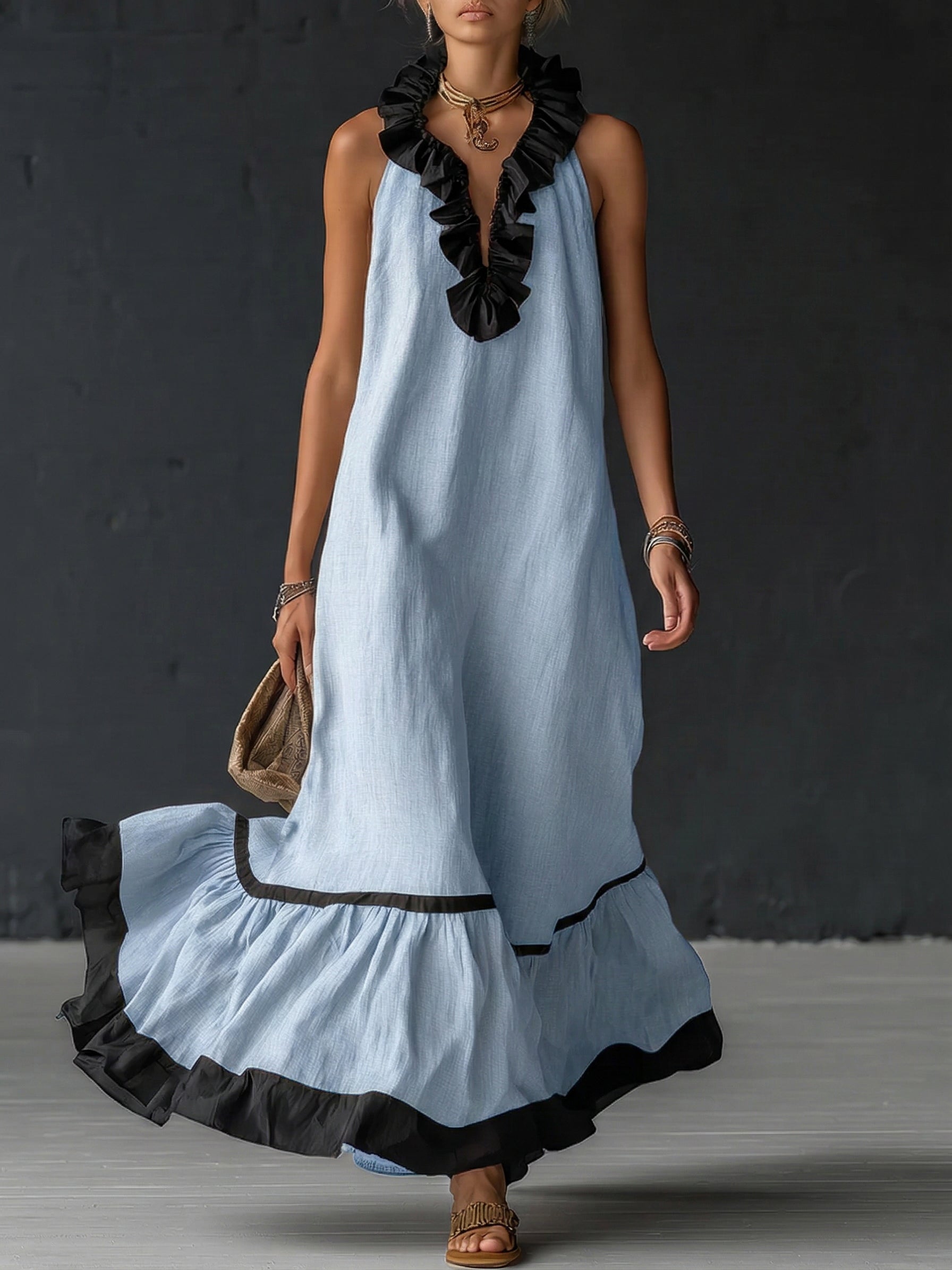 Abito maxi da donna senza maniche con tasche e bordo a volant