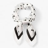 Foulard con stampa colorata